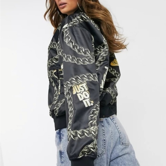 Nike Women’s satin black with gold chain bomber jacket size XS - Picture 3 of 14